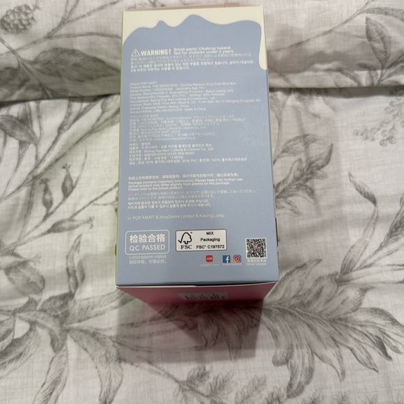 Exciting Macaron Vinyl Face Figure- toffee - Picture 4 of 4